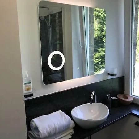 Au Domaine De *